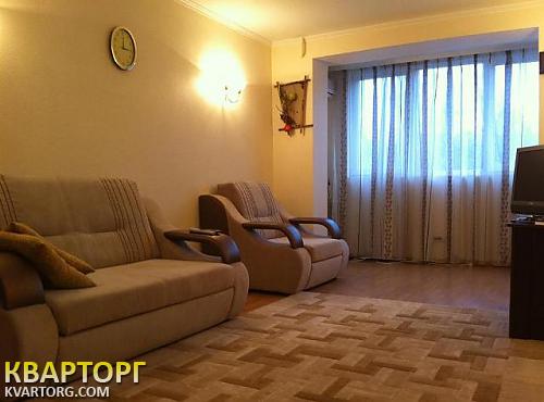Rent out 2-room apartment. Киев,  40-летия Октября просп — photo 1