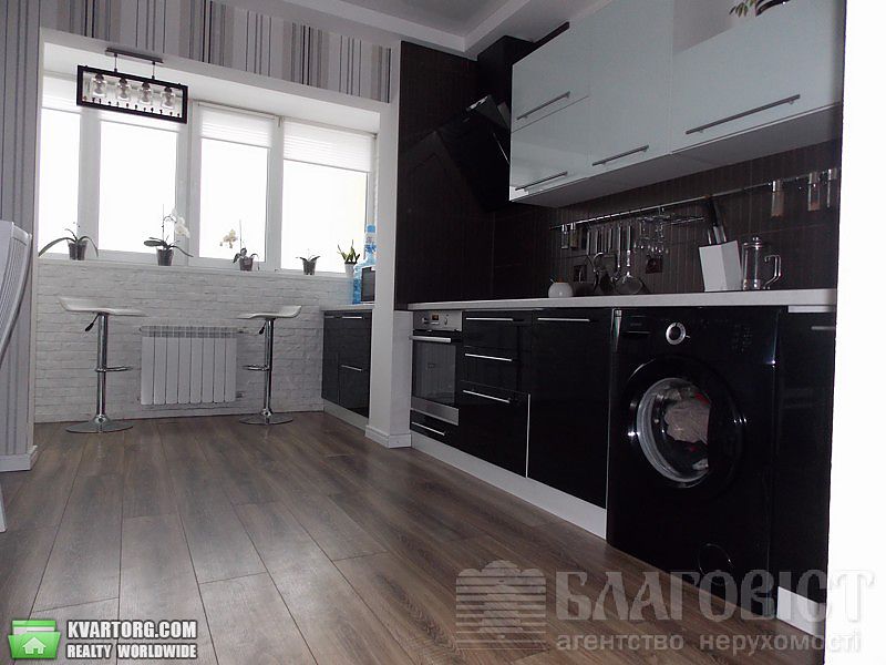 Sell 3-room apartment. Киев,  Вышгородская — photo 1