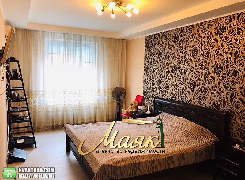Rent out 2-room apartment. Киев,  Полтавская — photo 4