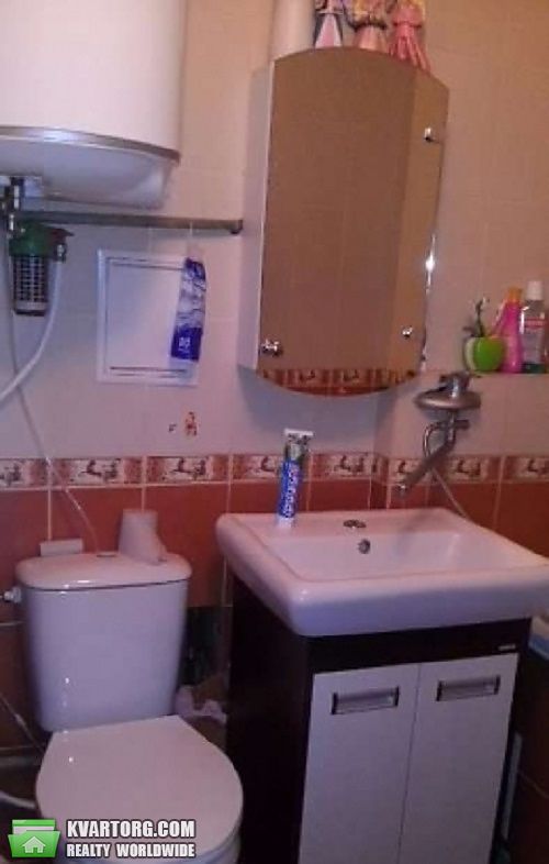 Sell 2-room apartment. Киев,  Салютная — photo 3