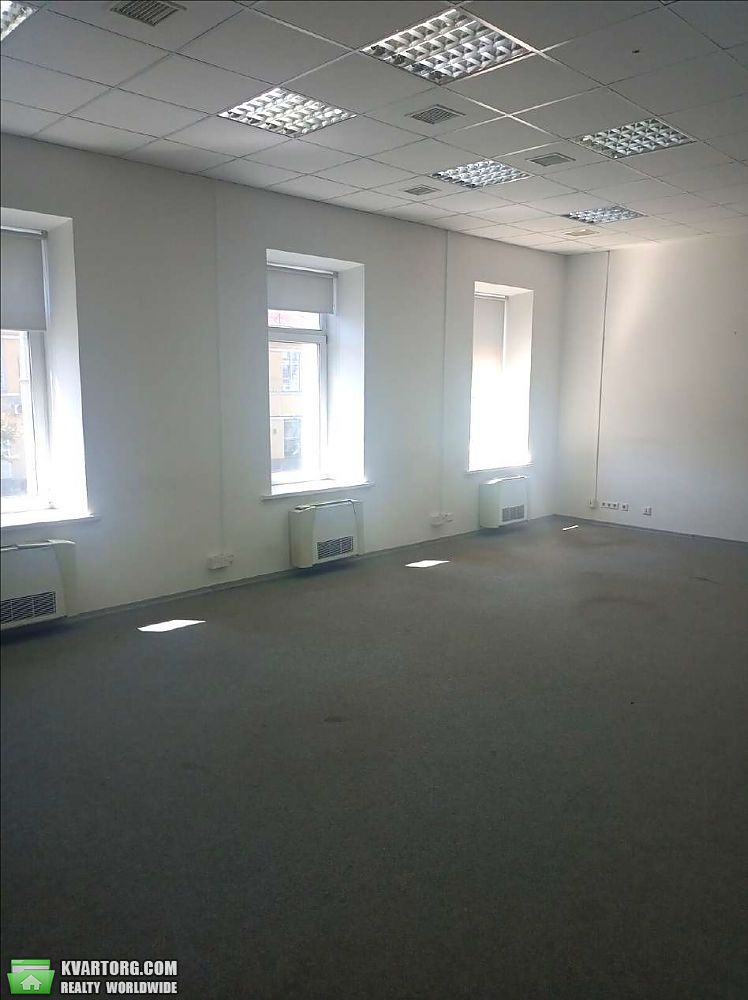 Rent out office. Киев,  Жилянская — photo 1