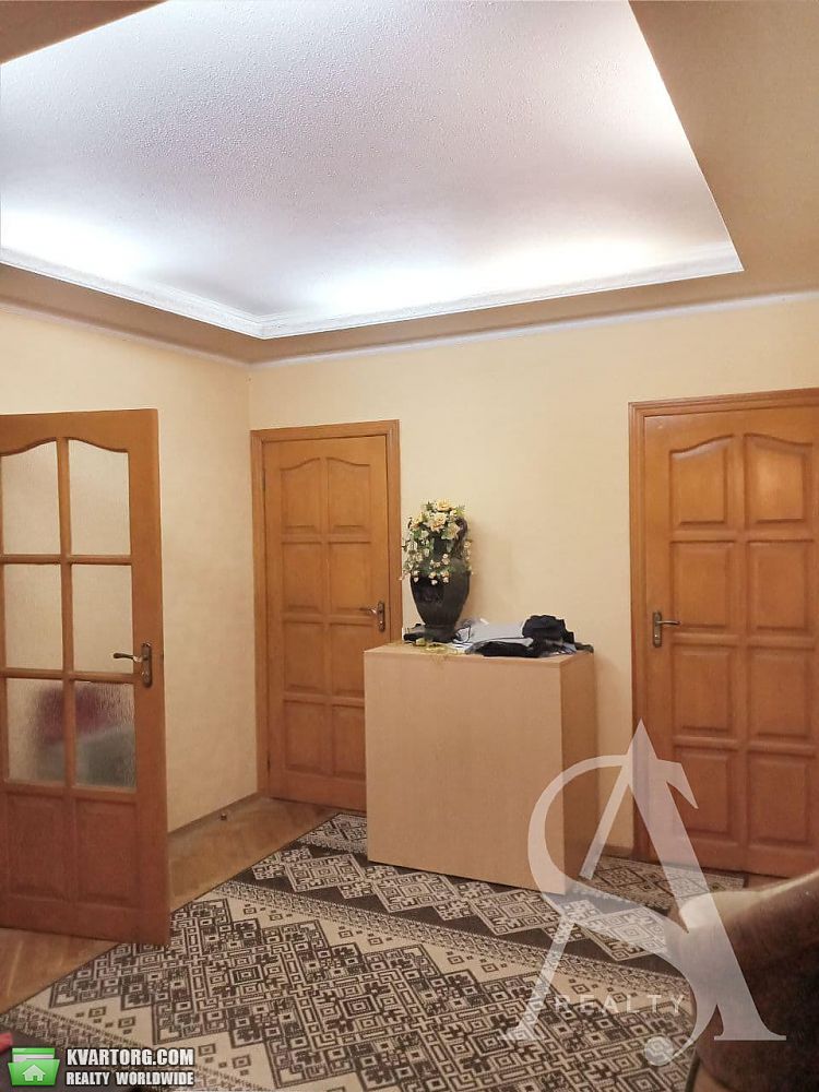 Sell 5-room apartment. Киев,  Заболотного — photo 1