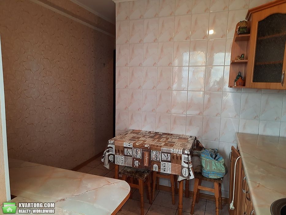 Rent out 3-room apartment. Киев,  Кондратюка — photo 2