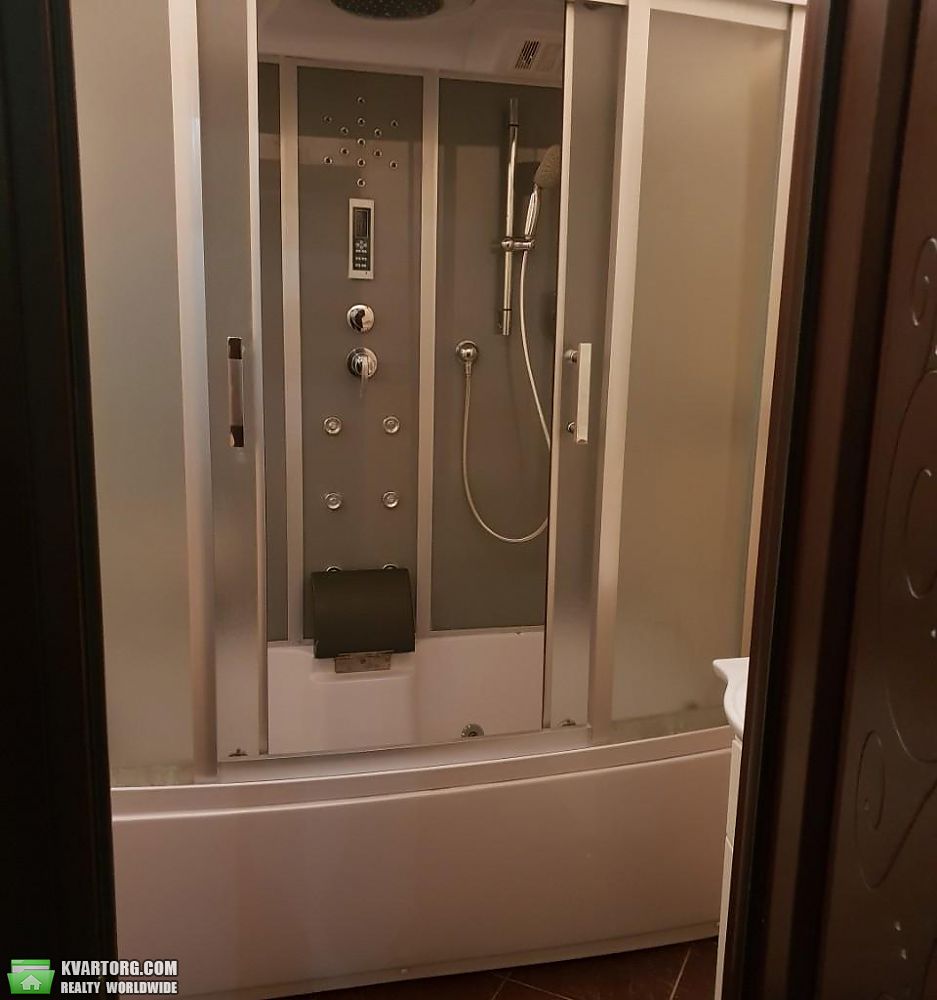 Rent out 3-room apartment. Киев,  Голосеевский пр — photo 4