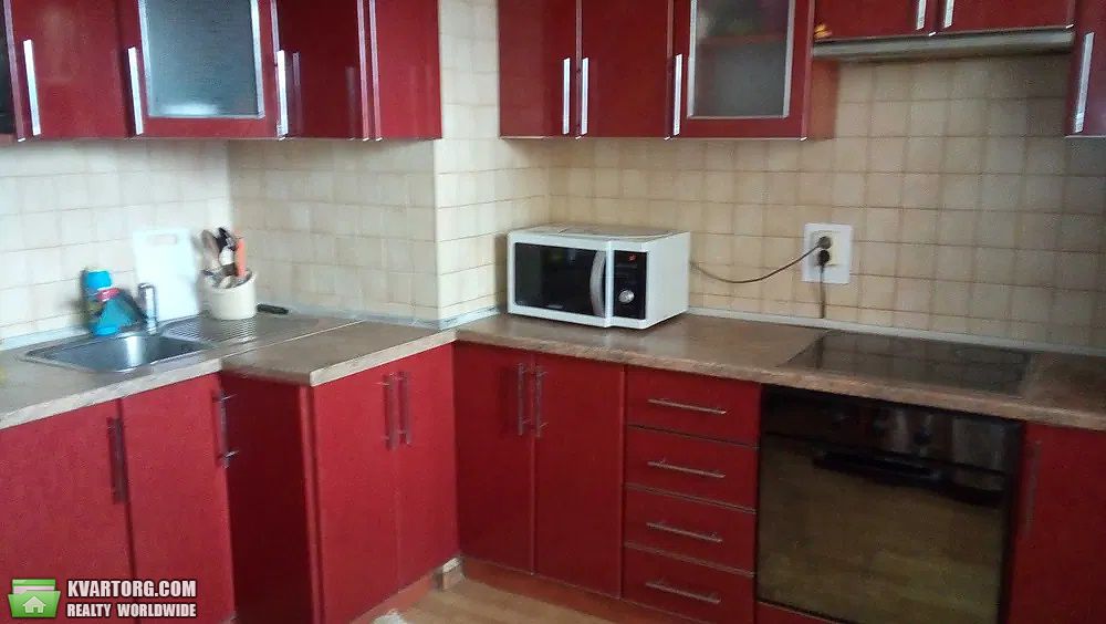 Sell 3-room apartment. Киев,  Олевская — photo 1