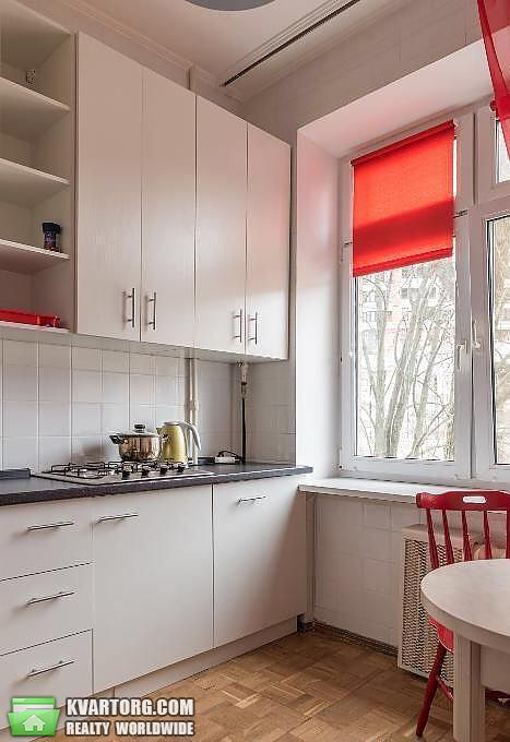 Rent out 2-room apartment. Киев, Первомайского Леонида — photo 4