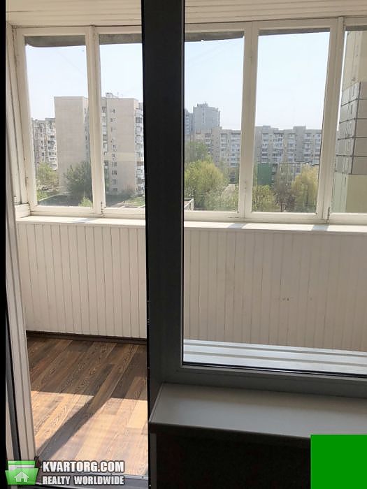 Rent out 2-room apartment. Киев,  Уборевича — photo 6