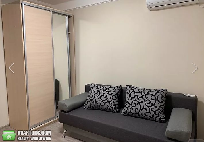 Rent out 1-room apartment. Киев,  Богатырская — photo 1