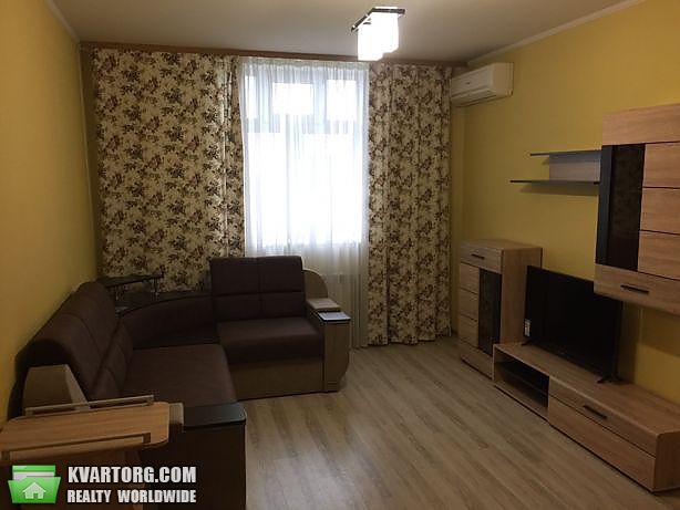 Rent out 1-room apartment. Киев,  Оболонский пр — photo 1