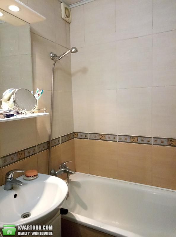 Sell 3-room apartment. Киев,  Бережанская — photo 4