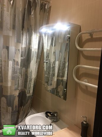 Rent out 2-room apartment. Киев,  Вильямса — photo 7