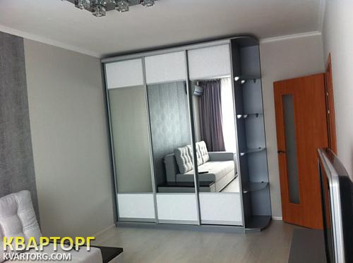 Rent out 1-room apartment. Киев,  Урловская — photo 3