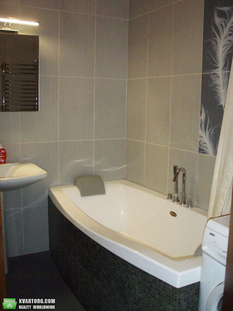 Rent out 2-room apartment. Киев,  Луначарского — photo 4