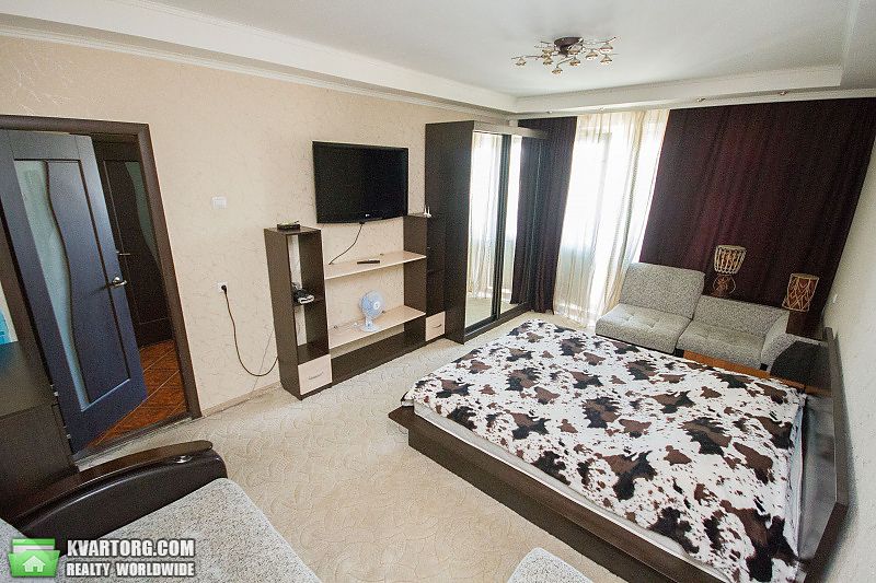 Rent out 1-room apartment. Харьков, Соича — photo 1