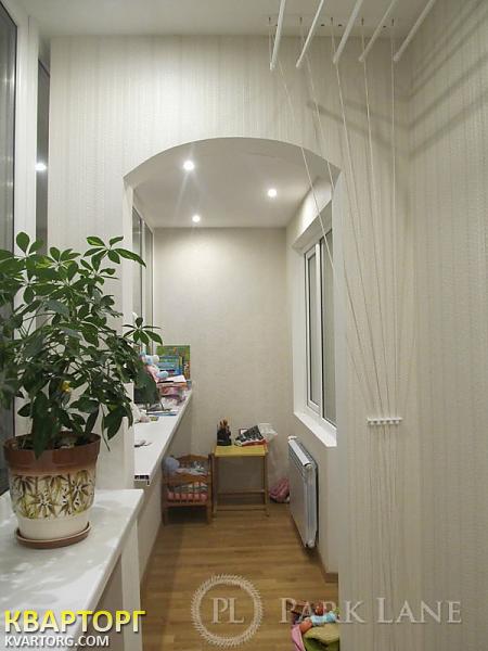 Sell 2-room apartment. Киев,  Никольско-Слободская — photo 3