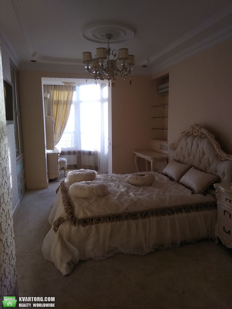 Rent out 1-room apartment. Киев,  Днепровская наб — photo 8