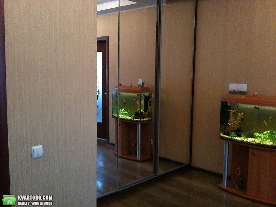 Sell 2-room apartment. Киев,  Вышгородская — photo 3