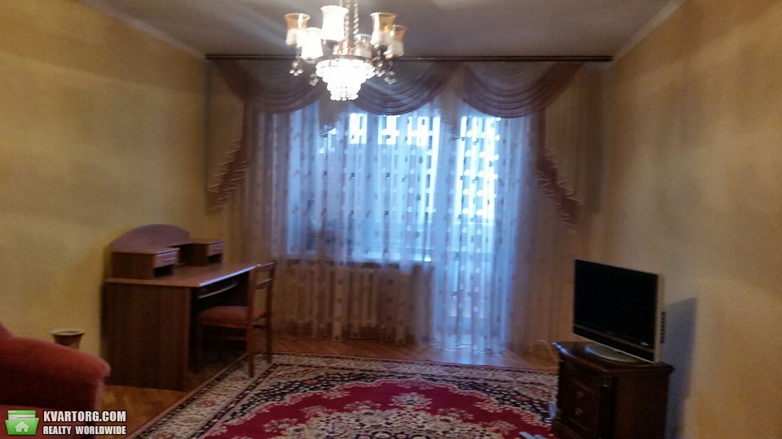 Rent out 2-room apartment. Киев,  Лебедева-Кумача — photo 6