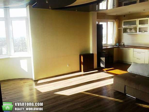 Rent out 2-room apartment. Киев,  Пушиной — photo 1