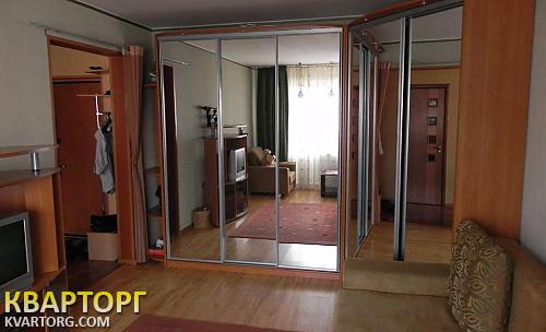 Rent out 1-room apartment. Днепропетровск,  Школьная — photo 1