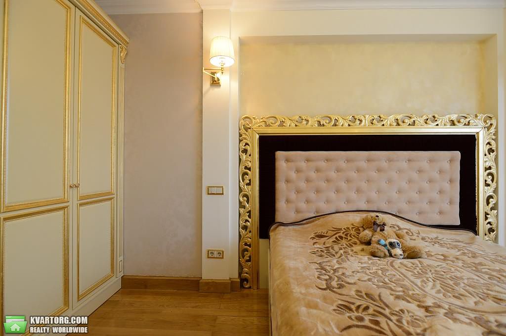 Sell 2-room apartment. Киев,  Щорса — photo 8