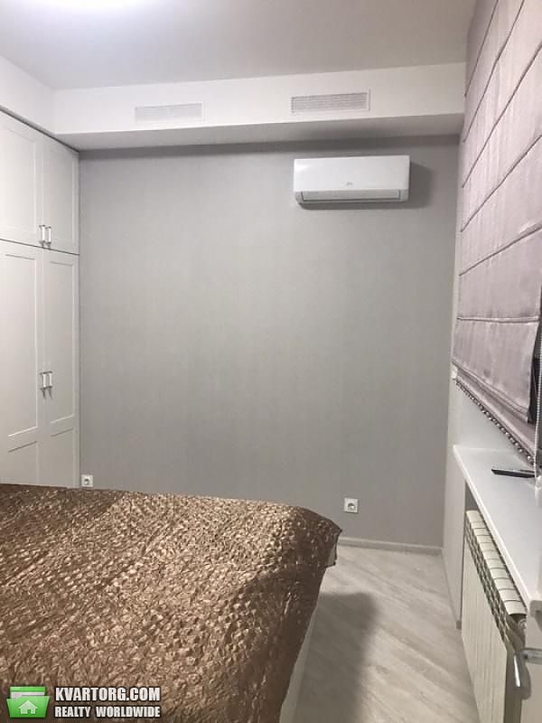Rent out 2-room apartment. Киев,  Шелковичная — photo 5