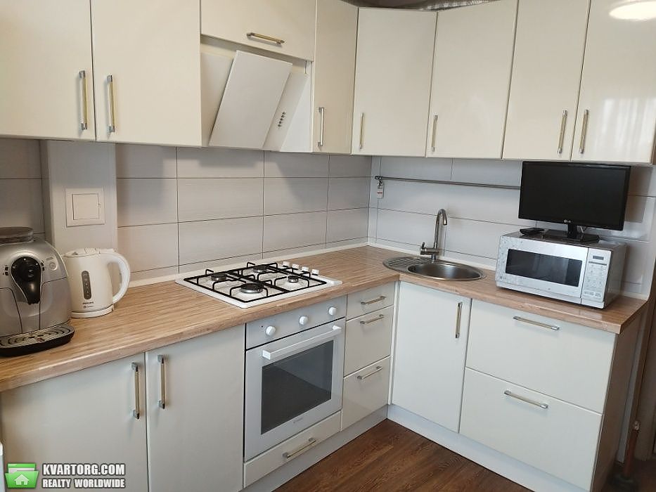 Sell 2-room apartment. Киев, Соборности пр — photo 1