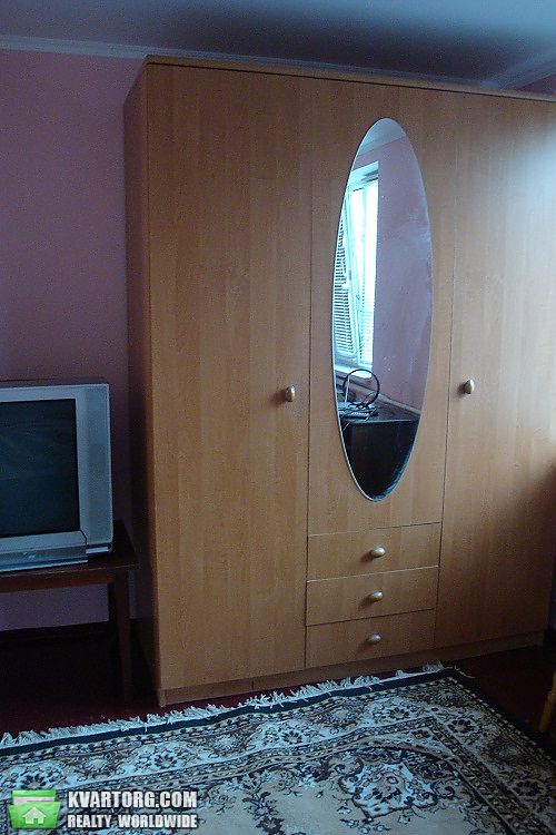 Rent out 1-room apartment. Киев, Завальная — photo 4