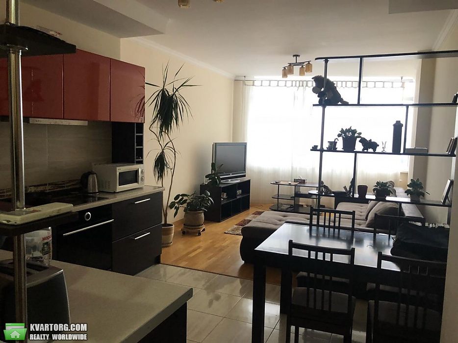 Rent out 2-room apartment. Киев, Дегтярёвская — photo 1