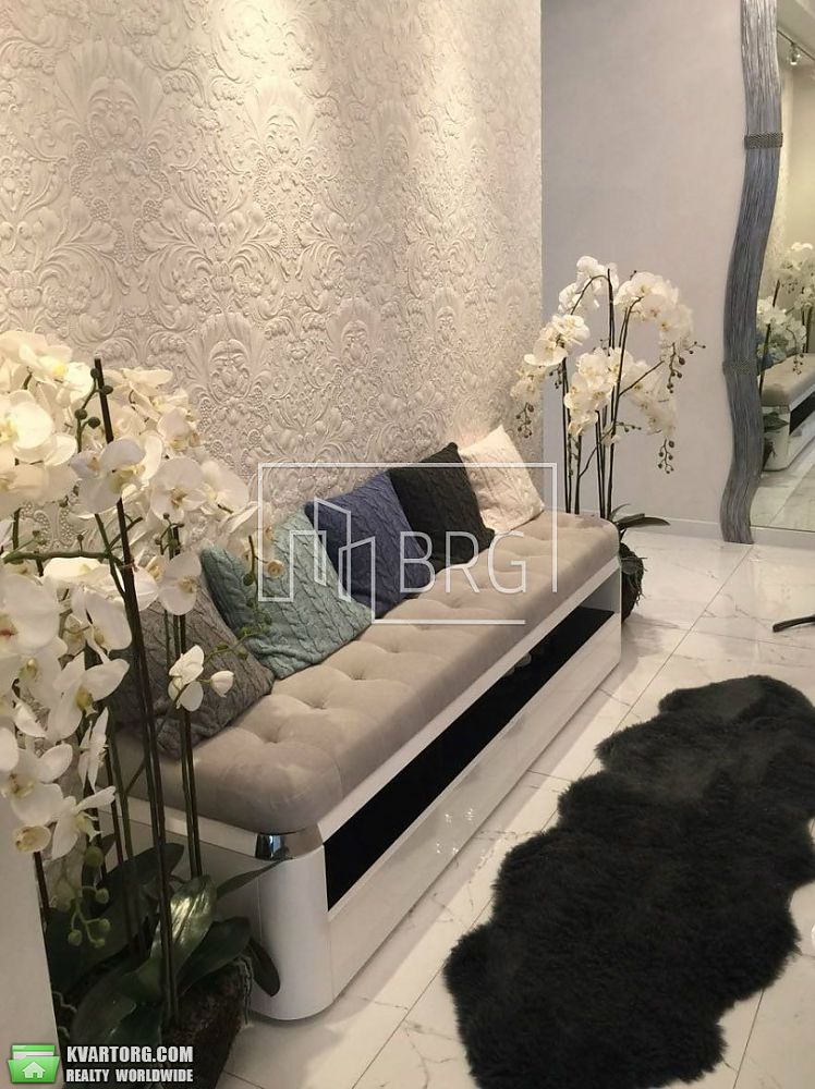 Rent out 3-room apartment. Киев,  Драгомирова — photo 5