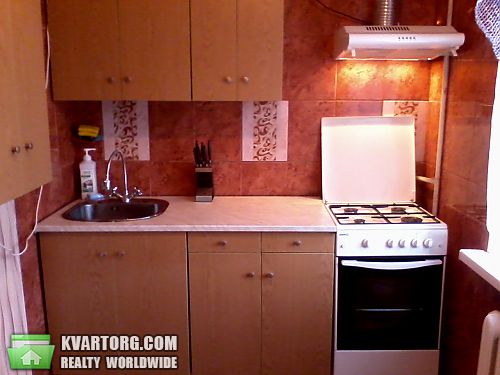 Sell 2-room apartment. Днепропетровск, Матросова — photo 1