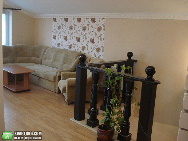 Rent out house. Киев,  Богатырская — photo 7