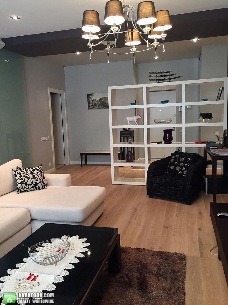 Rent out 3-room apartment. Киев,  Черновола — photo 5
