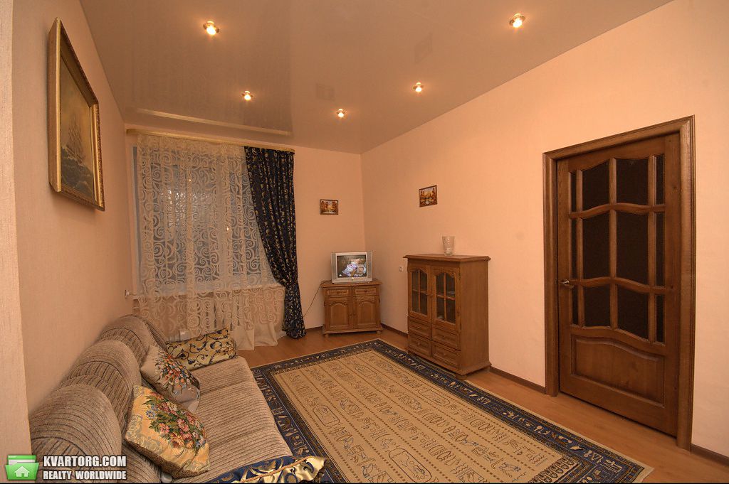 Sell 4-room apartment. Днепропетровск, Вакуленчука — photo 1