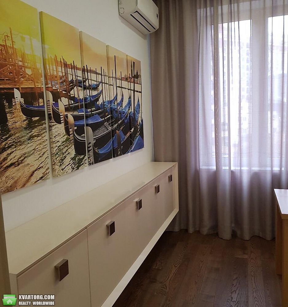 Rent out 4-room apartment. Киев,  Златоустовская — photo 6