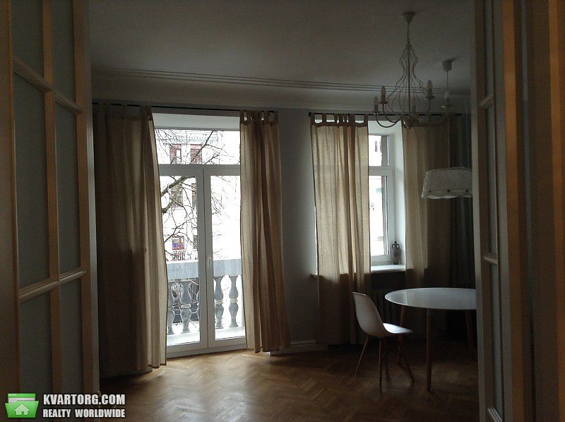 Rent out 2-room apartment. Киев,  Пирогова — photo 1