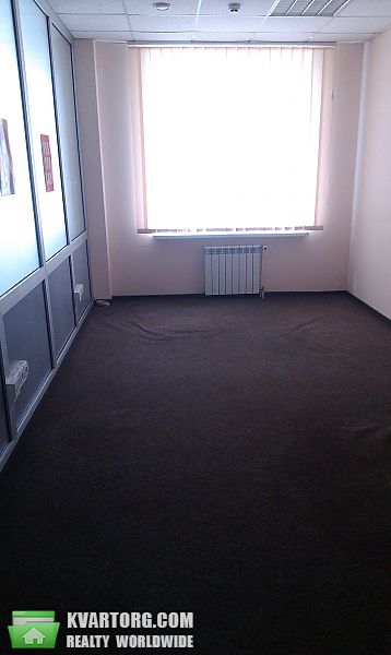 Rent out office. Киев, Бажана — photo 9