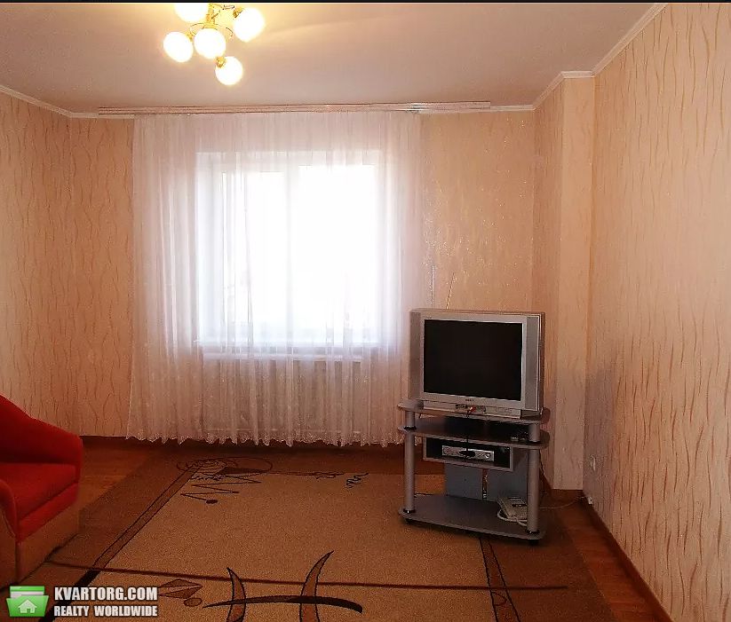 Rent out 2-room apartment. Киев, проспект Леся Курбаса — photo 4