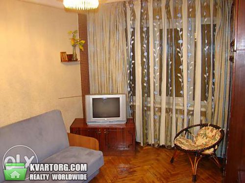 Sell 2-room apartment. Киев, Дегтяревская — photo 2