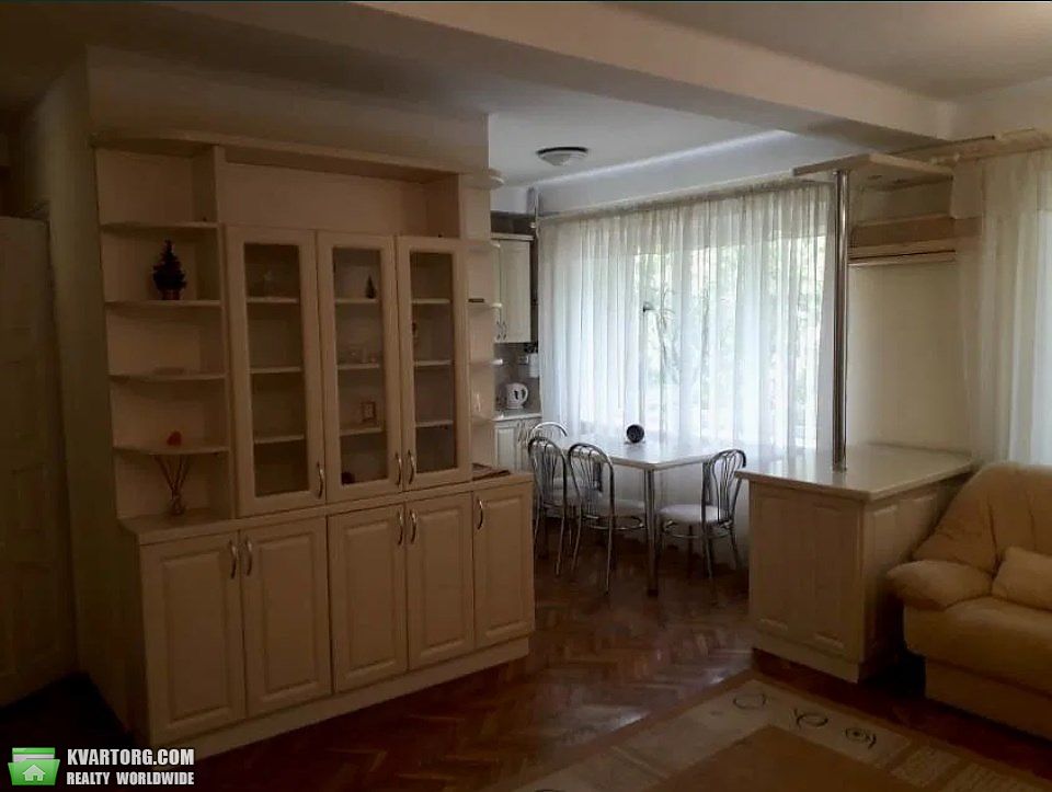 Rent out 2-room apartment. Киев, Тютюнника — photo 1