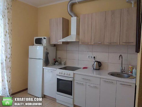 Rent out 1-room apartment. Киев, Семьи Кульженко — photo 4