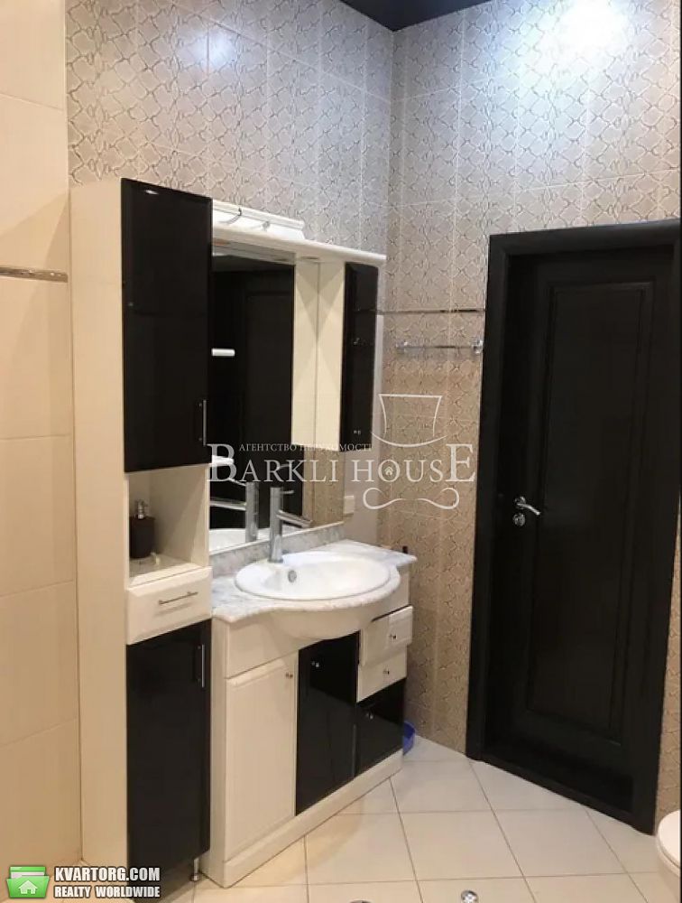 Rent out 2-room apartment. Киев,  Черновола — photo 7