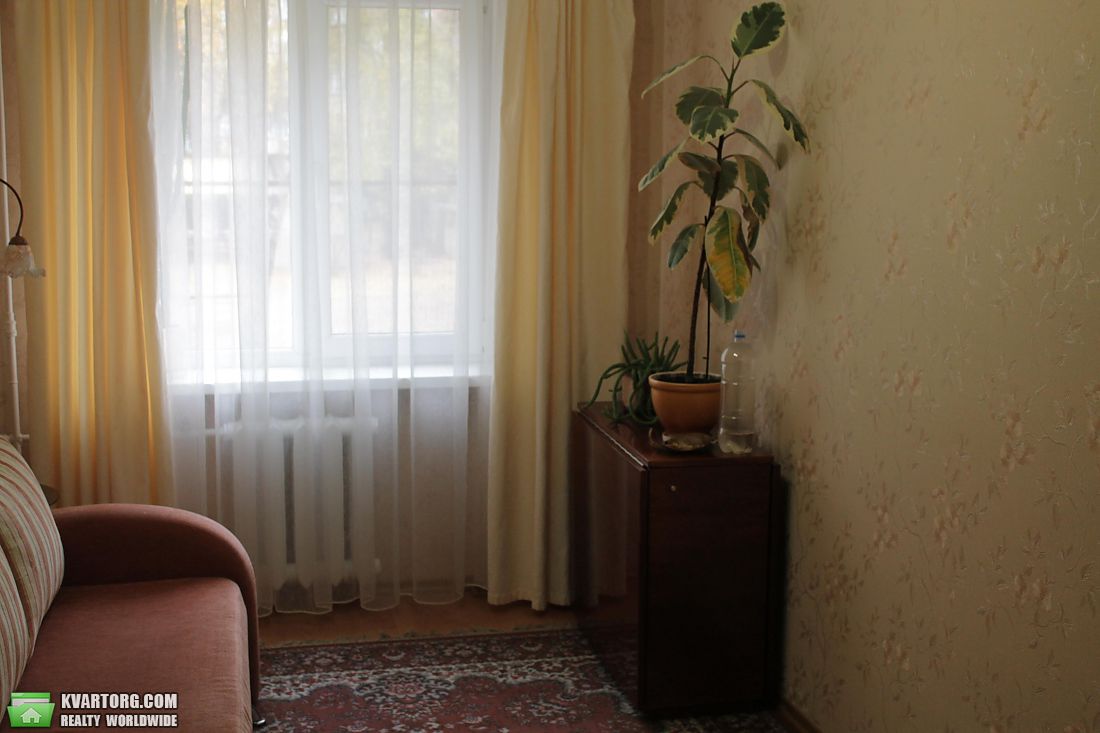 Sell 3-room apartment. Киев,  Метростроевская — photo 5