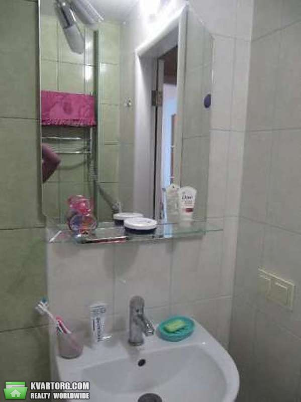 Sell 2-room apartment. Киев,  Краснова — photo 9
