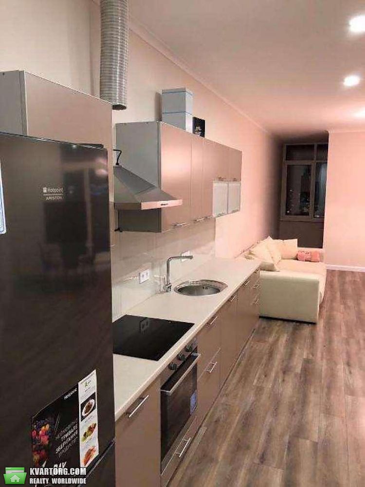 Rent out 2-room apartment. Киев, Коновальца — photo 2