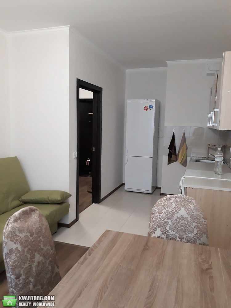 Rent out 1-room apartment. Киев, Пчилки — photo 3