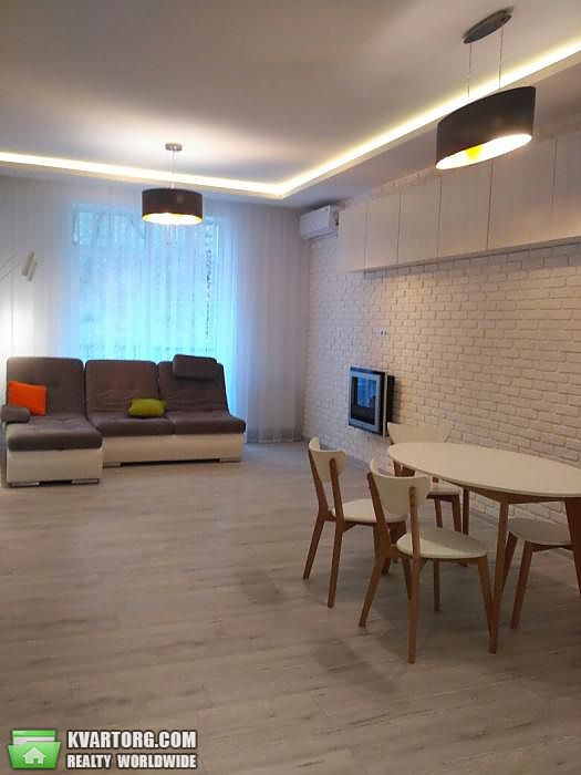 Rent out 2-room apartment. Киев, Дегтярная — photo 9