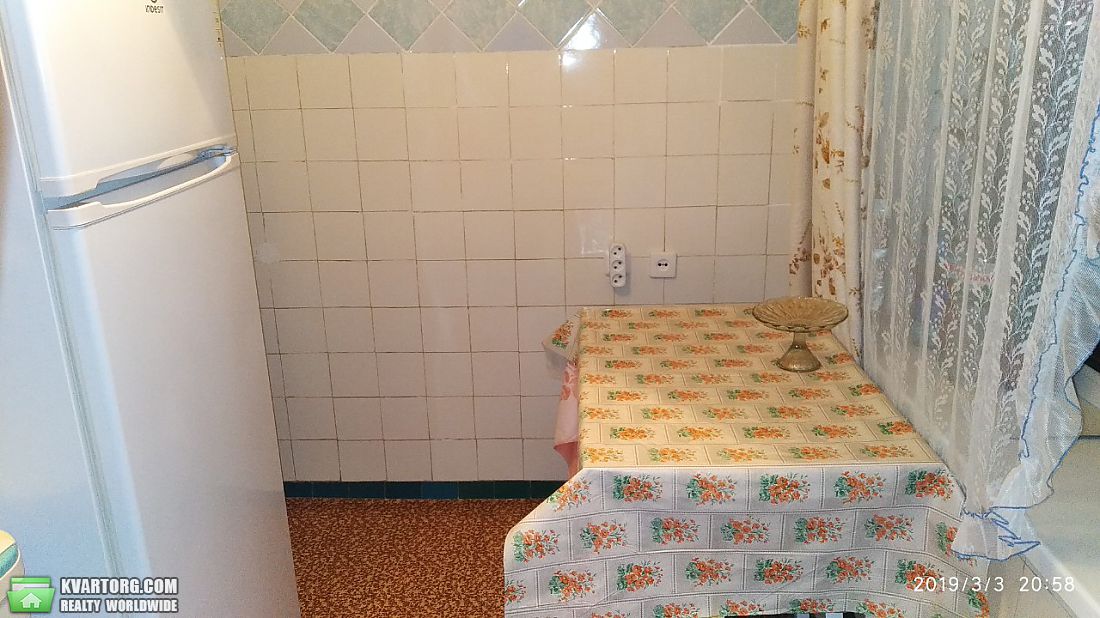 Rent out 2-room apartment. Киев,  Матеюка — photo 2