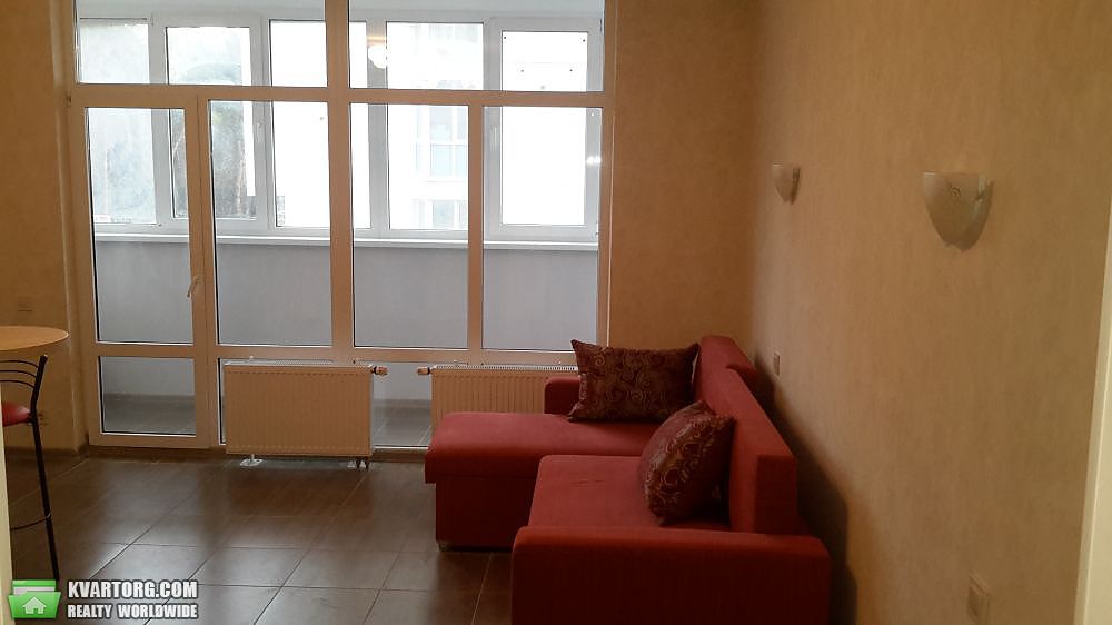 Rent out 1-room apartment. Киев,  Светлая — photo 5