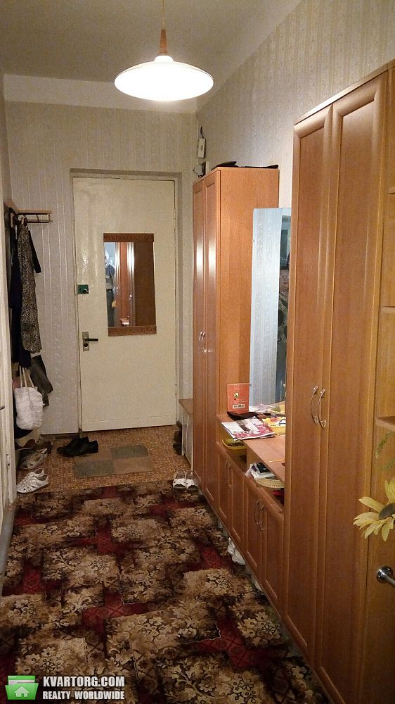 Sell 2-room apartment. Киев,  Лихачева — photo 2